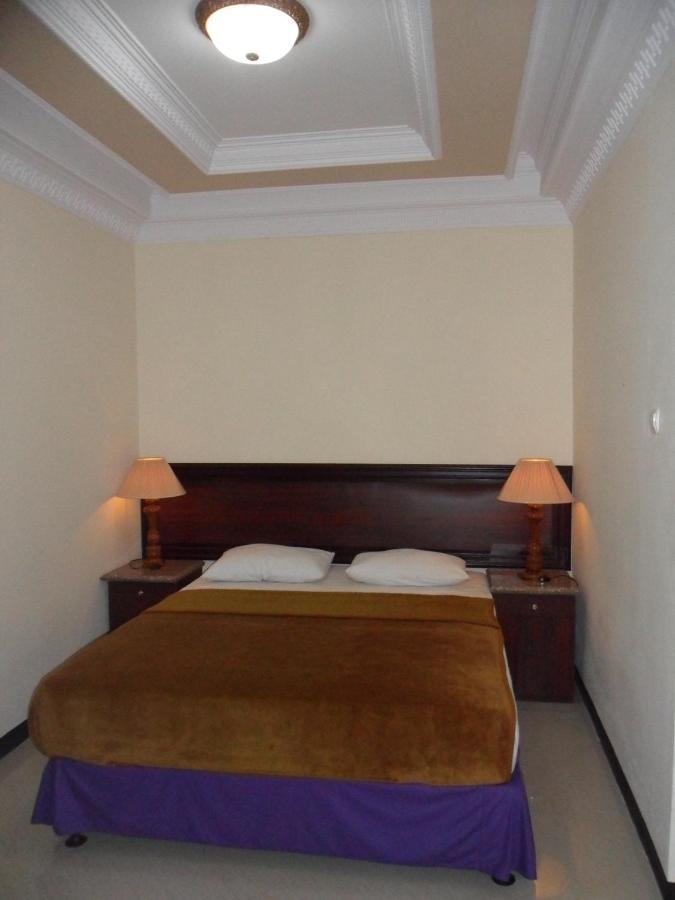 Delaga Biru Convention Hotel ボゴール エクステリア 写真