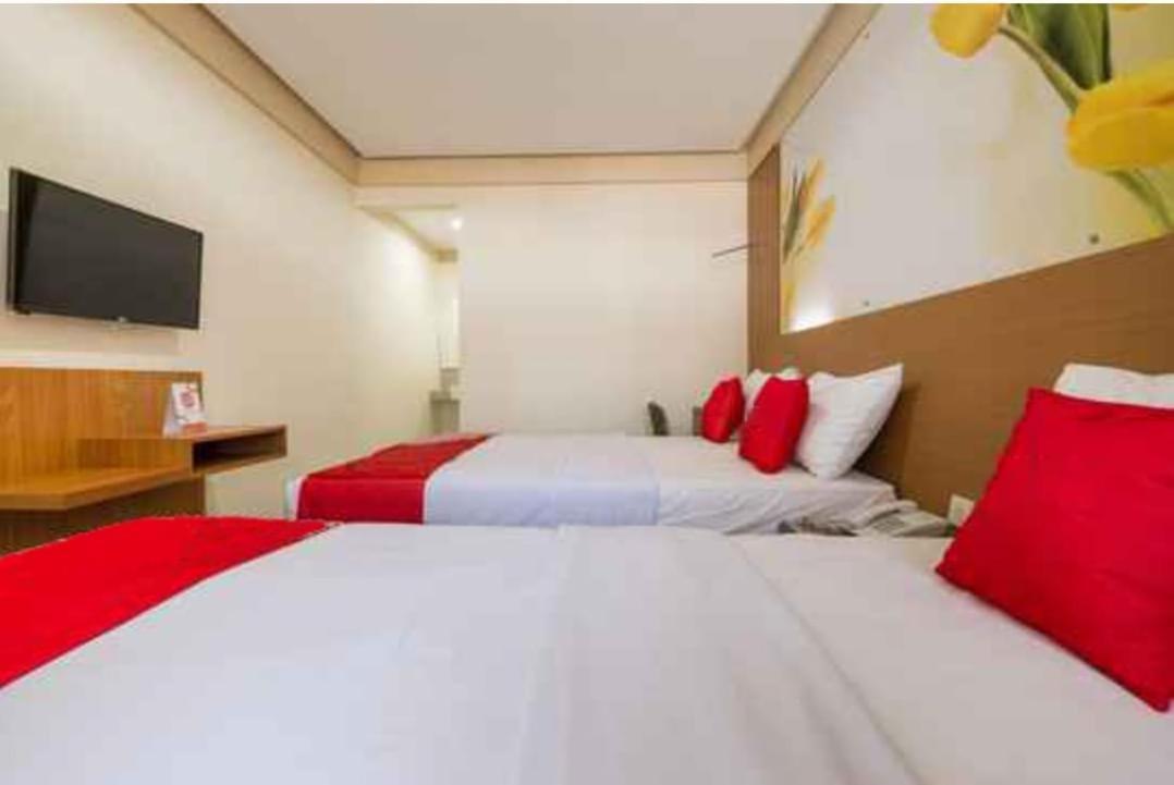 Delaga Biru Convention Hotel ボゴール エクステリア 写真