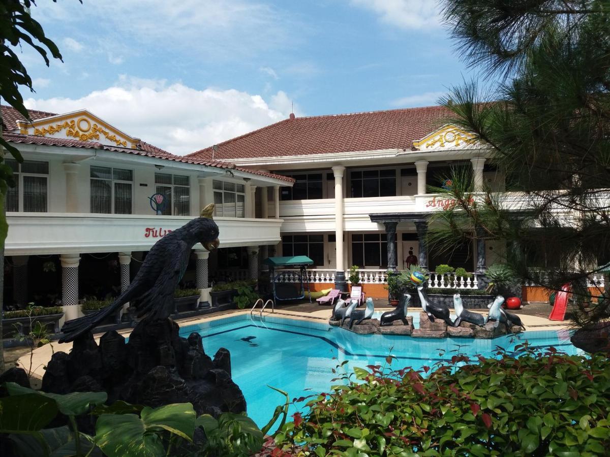 Delaga Biru Convention Hotel ボゴール エクステリア 写真